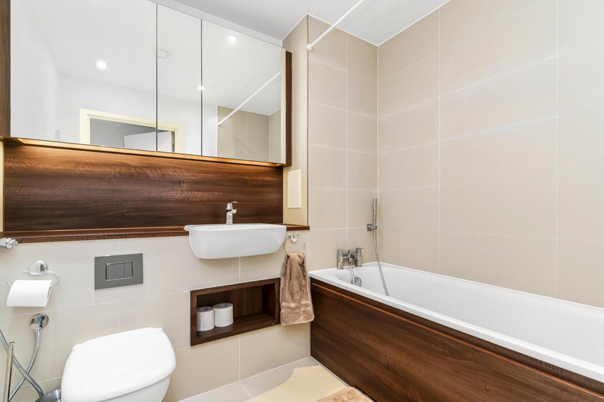 Stylish Surrey Quays Apartment - 10 Mins From Station ロンドン エクステリア 写真